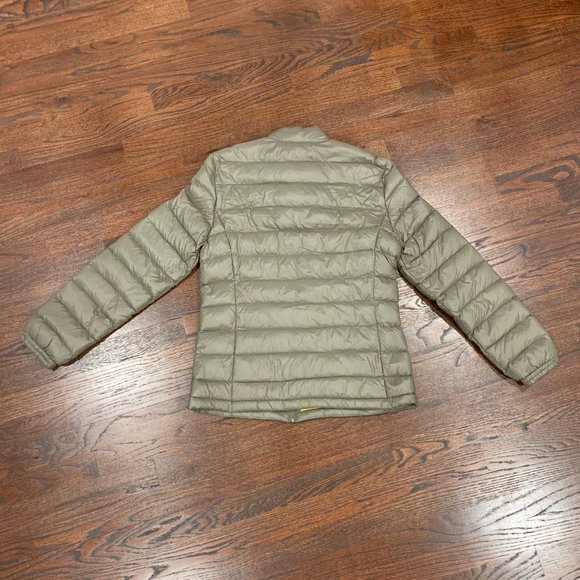 Calvin Klein Packable Lightweight Premium Down - Picture 2 of 3